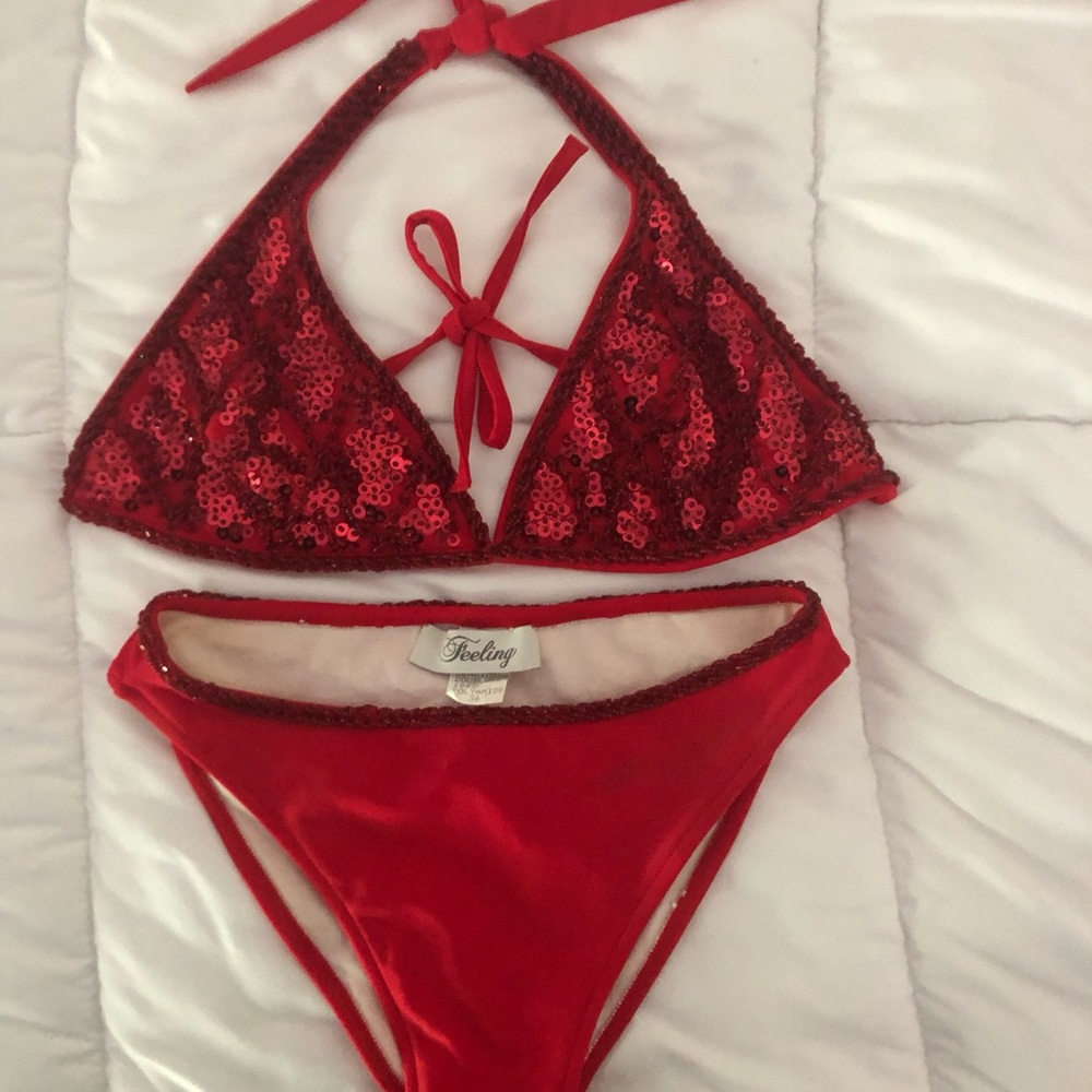 Red Sequin Intimate Set - Picture 11 of 12